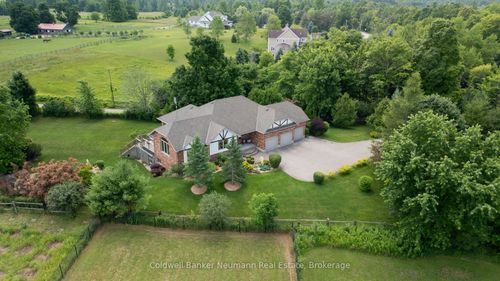 7677 Maltby Rd E, Puslinch, ON, N0B2J0 | Card Image
