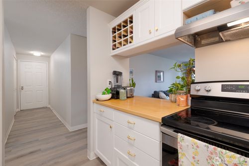 apt-j101-3430 I St Ne, Auburn, WA, 98002-1837 | Card Image