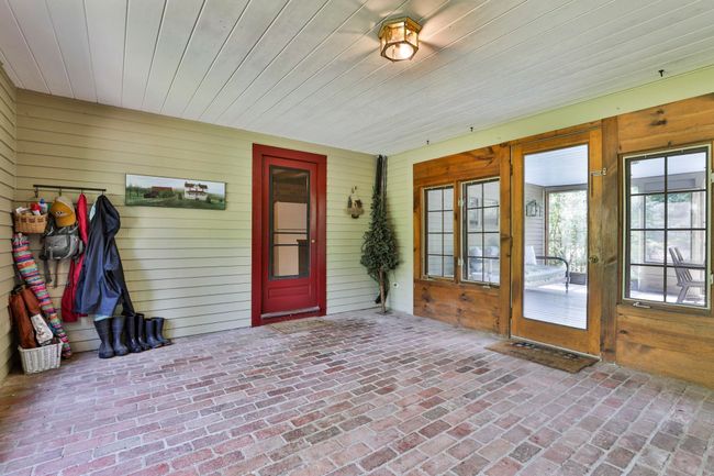 377 Main St, House other with 3 bedrooms, 2 bathrooms and null parking in Francestown NH | Image 13