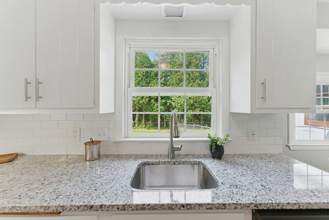 945 Shoemaker Ln, House other with 4 bedrooms, 1 bathrooms and 4 parking in Feeding Hills MA | Image 12