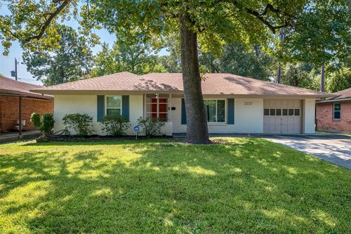 2227 Libbey Dr, Houston, TX, 77018-3023 | Card Image