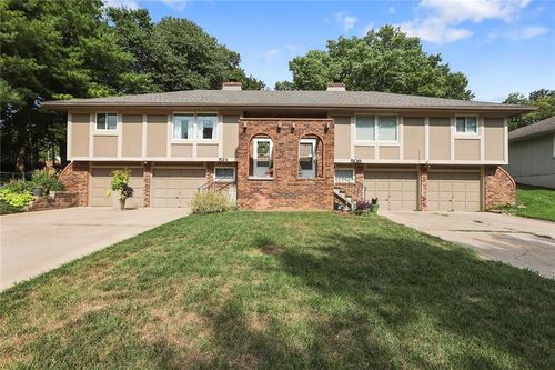 513-509-513 Maple St, Liberty, MO, 64068-1514 | Card Image
