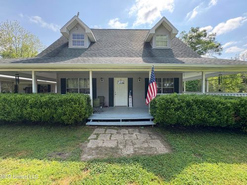 20048 Borzik Rd, Saucier, MS, 39574-8513 | Card Image