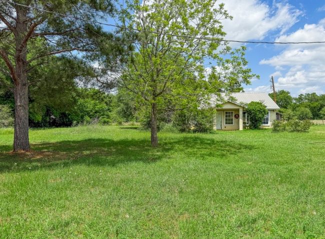 View of yard | Image 17