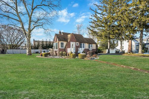 34 Pine Acres Blvd, Deer Park, NY, 11729-2713 | Card Image