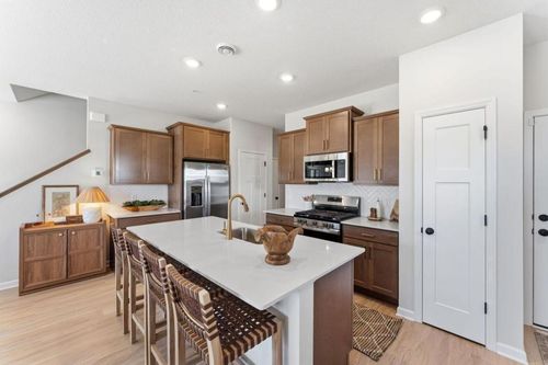 1047 130th Court E, Rosemount, MN, 55068 | Card Image