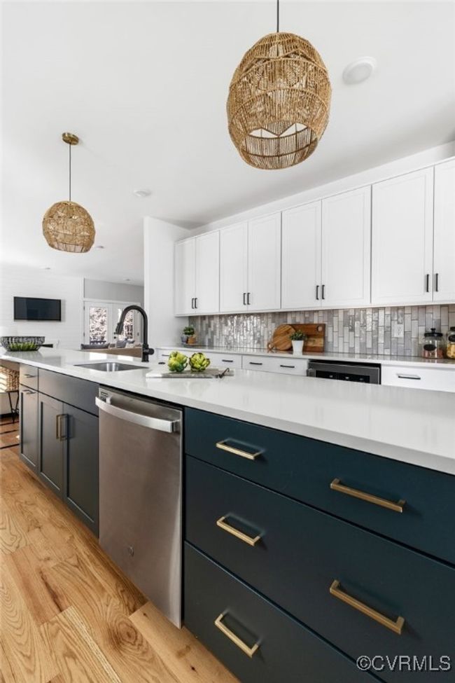 Lots of storage and beautiful ample countertops. | Image 10