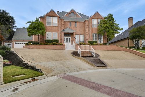 2121 Shari Ln, Garland, TX, 75043-1460 | Card Image