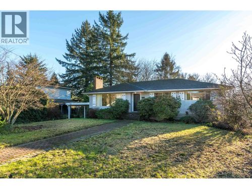 7046 Hillview St, Burnaby, BC, V5A1Y3 | Card Image