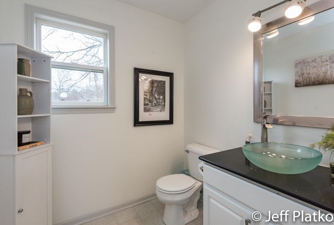 6_Main Level Half Bath | Image 13
