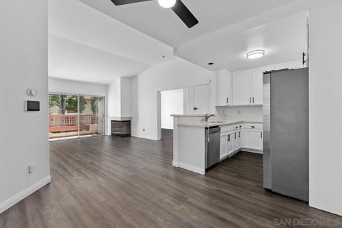27-320 Isthmus, Oceanside, CA, 92058 | Card Image