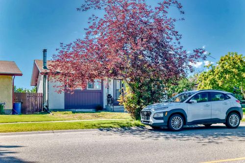 1171 Abbeydale Drive Ne, Calgary, AB, T2A6N4 | Card Image
