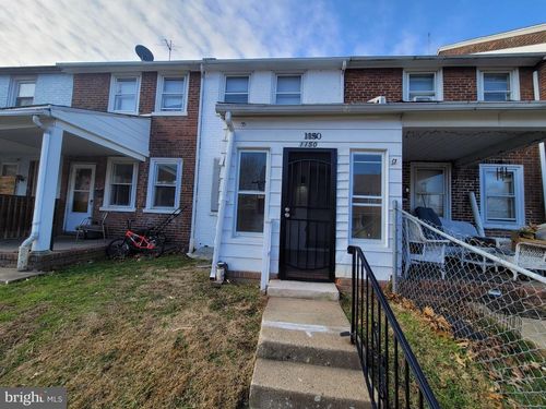 1150 Pine Ln, CHESTER, PA, 19013-1632 | Card Image