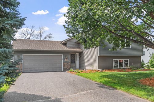 6809 Setzler Pkwy, Brooklyn Park, MN, 55445-3217 | Card Image