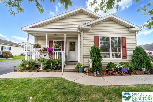 679 Winterthur Way, EASTON, PA, 18040-7444 | Card Image