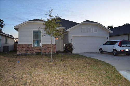 17616 Cedar Crest Drive, Conroe, TX, 77306 | Card Image