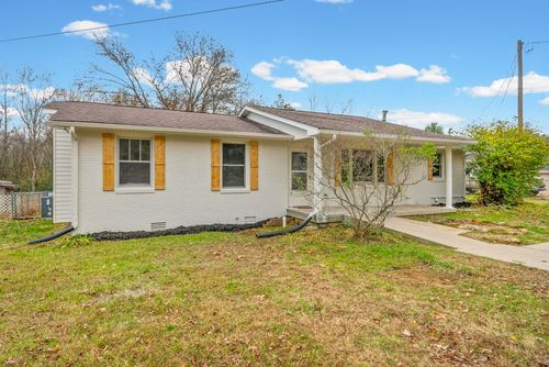 1272 Taylor Town Rd, White Bluff, TN, 37187-4045 | Card Image