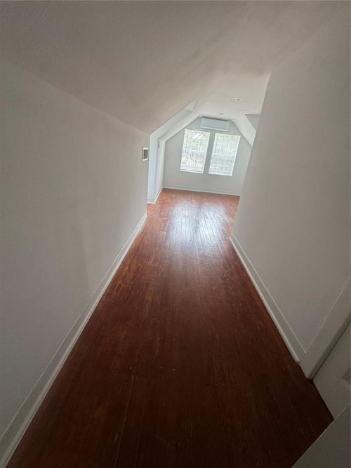 1803 Avenue P, Huntsville, TX, 77340-4323 | Card Image