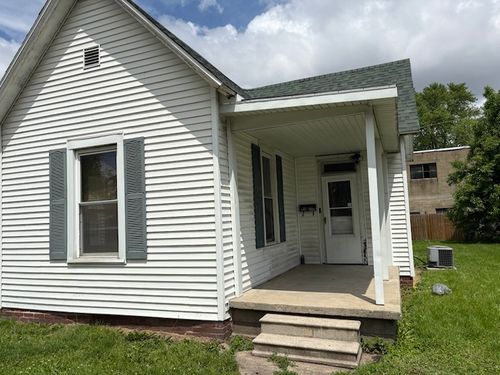 1908 Dewitt Ave, Mattoon, IL, 61938-2822 | Card Image