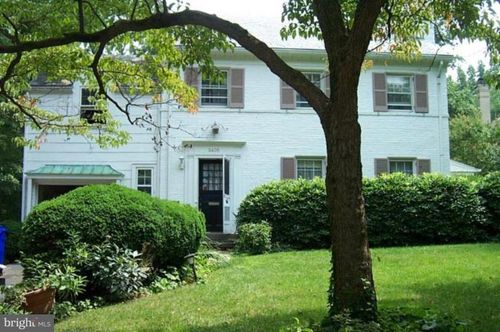 9405 Locust Hill Rd, BETHESDA, MD, 20814-3960 | Card Image