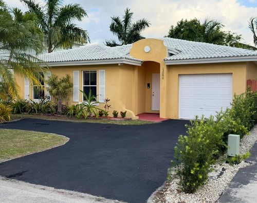 0-12090 Sw 250th Ter, Homestead, FL, 33032-5970 | Card Image
