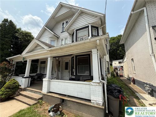 352 S 1st St, Bangor, PA, 18013-2620 | Card Image