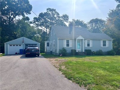 50 Peace Pipe Trail S, House other with 3 bedrooms, 2 bathrooms and 6 parking in South Kingstown RI | Image 1