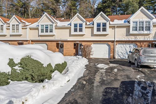 4059 Chaucer Pl, Slingerlands, NY, 12159-9505 | Card Image