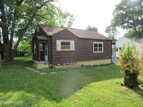 3333 Fontana St, Knoxville, TN, 37917-2805 | Card Image