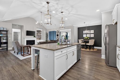 6250 Privet Way, Cumming, GA, 30028-3581 | Card Image