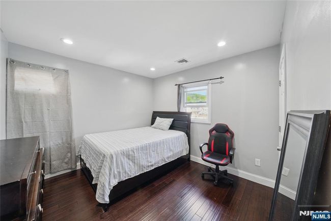 82 Barbour St, House other with 3 bedrooms, 2 bathrooms and null parking in Haledon NJ | Image 16