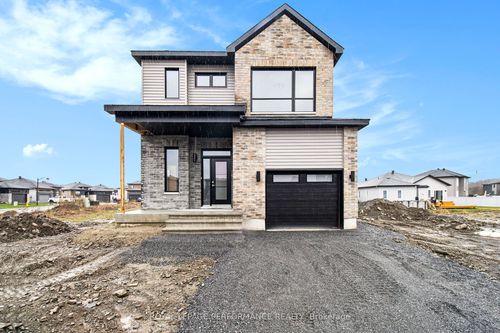 94 Rutile St, Rockland, ON, K4K0M9 | Card Image