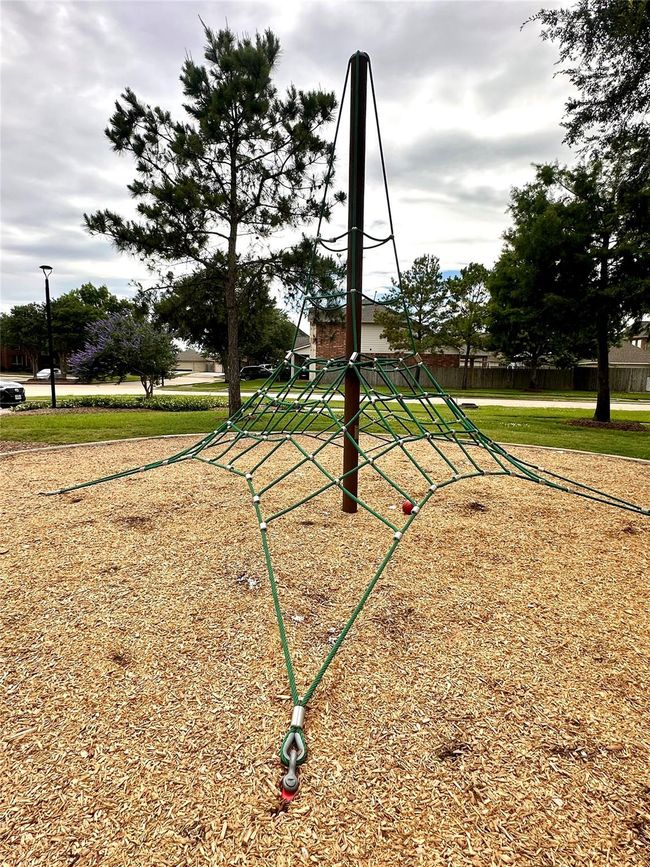 Plenty of play area to keep the children entertained! | Image 45