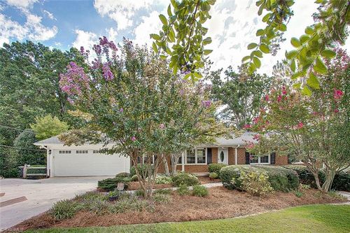 1201 Lindale Dr, Asheboro, NC, 27205-7624 | Card Image