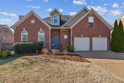 7995 Boone Trce, Nashville, TN, 37221-6508 | Card Image