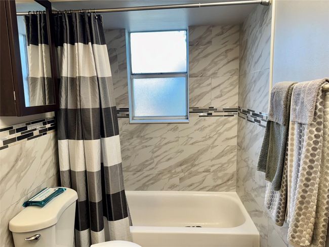 APT-1307 - 1800 N Lauderdale Ave, Condo with 2 bedrooms, 2 bathrooms and null parking in North Lauderdale FL | Image 16
