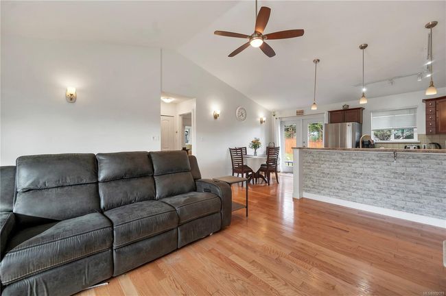 1285 Alder St S, House other with 3 bedrooms, 2 bathrooms and 3 parking in Campbell River BC | Image 10