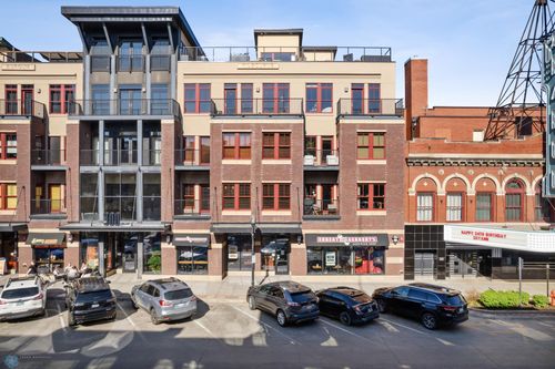 apt-204-300 Broadway N, Fargo, ND, 58102-4720 | Card Image