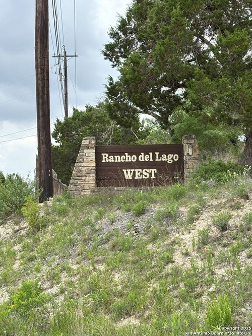 1217 Spice Wood Rd, Fischer, TX, 78623-1902 | Card Image