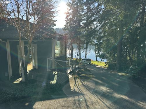 70 E Cape Horn Dr, Shelton, WA, 98584-9586 | Card Image