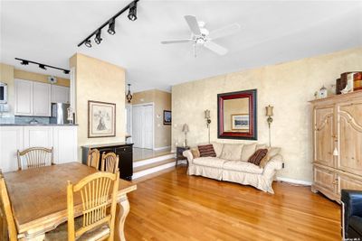 3 - 580 Dune Road, Condo with 3 bedrooms, 2 bathrooms and null parking in Westhampton Beach NY | Image 3