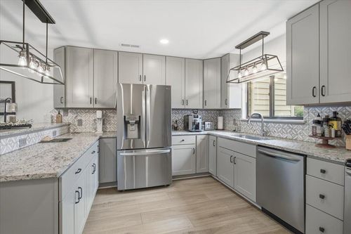 unit-122-219 Shoreline Marina Cir, Moneta, VA, 24121-2396 | Card Image