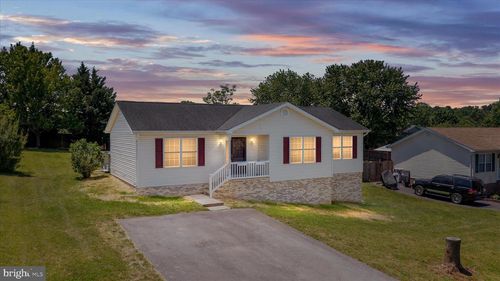114 Hillview Dr, MAURERTOWN, VA, 22644-2660 | Card Image