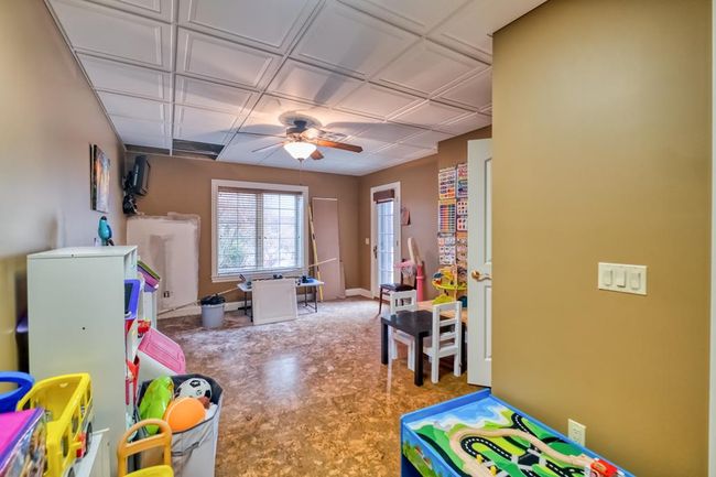 122 Fairway Acres Dr, Home with 7 bedrooms, 5 bathrooms and 3 parking in Dunmor KY | Image 76