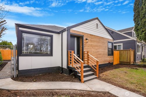 7934 20th Ave Sw, Seattle, WA, 98106-1872 | Card Image