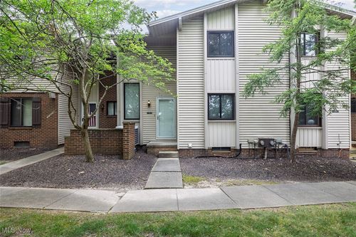 b202-11515 Pearl Road, Strongsville, OH, 44136 | Card Image