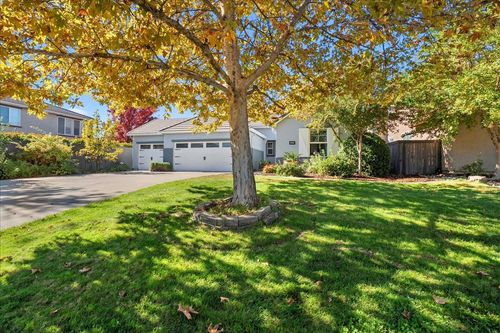 9008 Clarissa Drive, Orangevale, CA, 95662 | Card Image