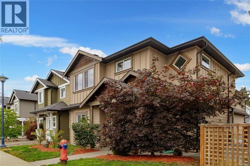 3368 Merlin Rd, Victoria, BC, V9C0G9 | Card Image