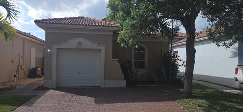 2110 Ne 37th Road, Homestead, FL, 33033 | Card Image