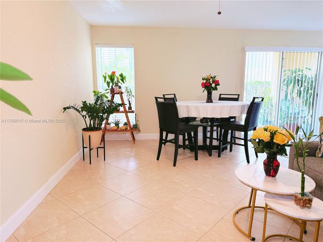 APT-1111 - 805 Riverside Dr, Condo with 2 bedrooms, 2 bathrooms and null parking in Coral Springs FL | Image 6